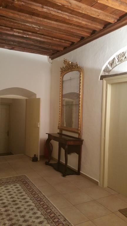 الشقق الفندقية سبيتسيسفي  Economou Mansion المظهر الخارجي الصورة