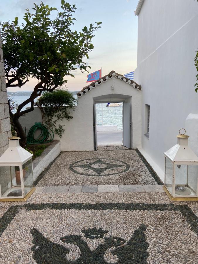 الشقق الفندقية سبيتسيسفي  Economou Mansion المظهر الخارجي الصورة